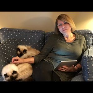 Meet your Posher, Debra